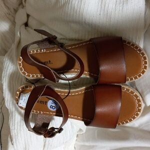 White Mt Sandals Size 8.5M Platform Shoes Tan Ankle Straps NWT